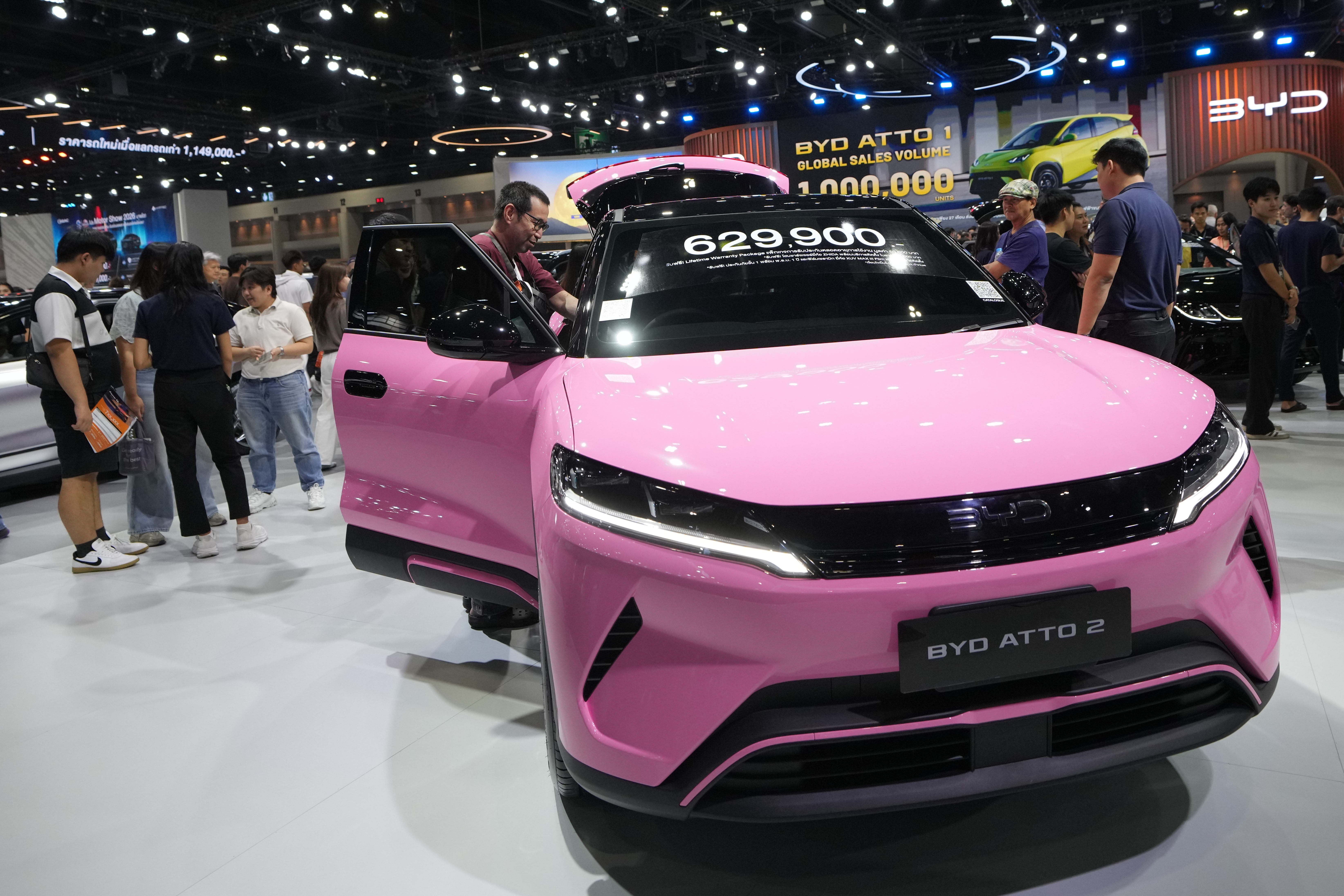 China's Car Exports Surge as Expectations Grow for EV Pivot on War Energy Shock