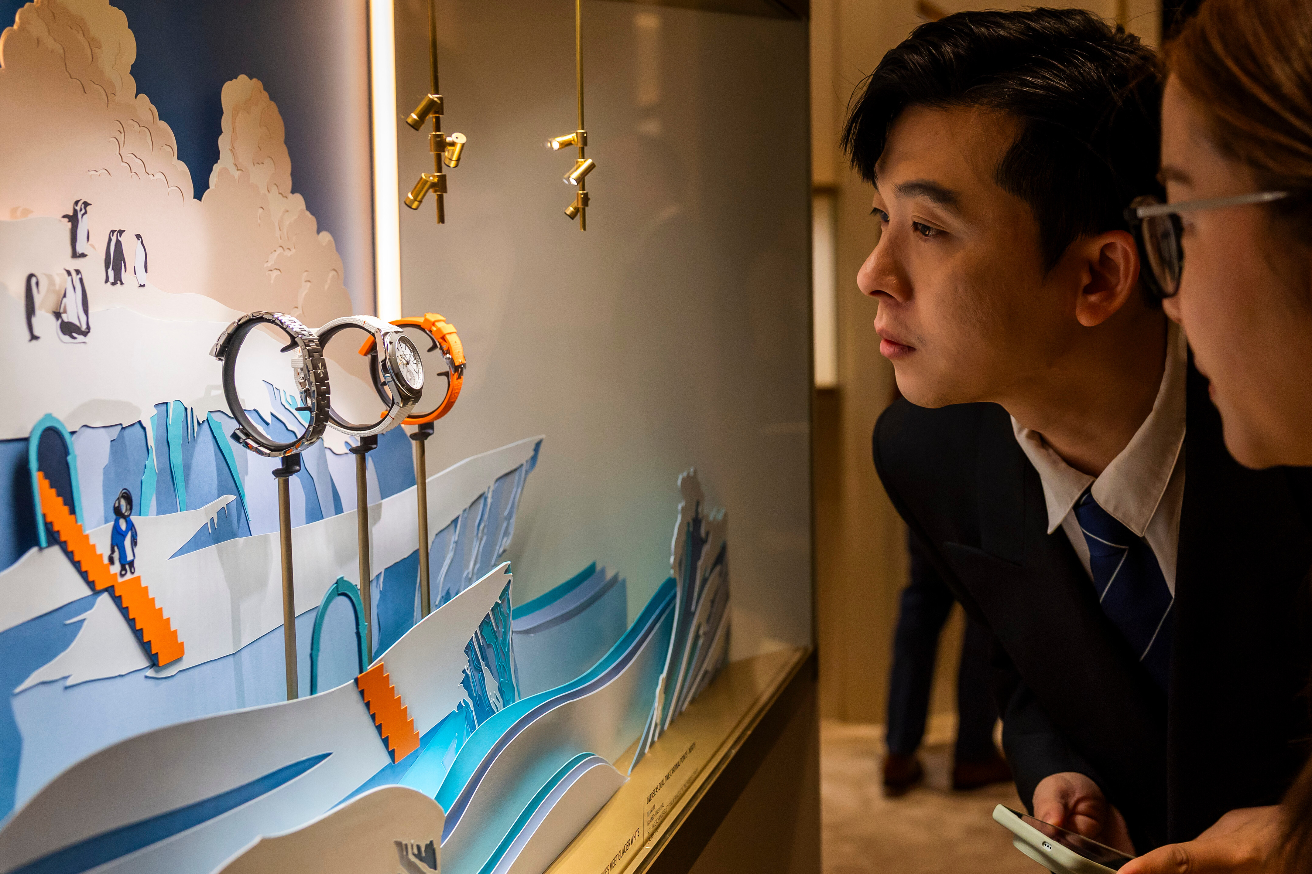 War Intensifies Uncertainty for Luxury Watchmakers