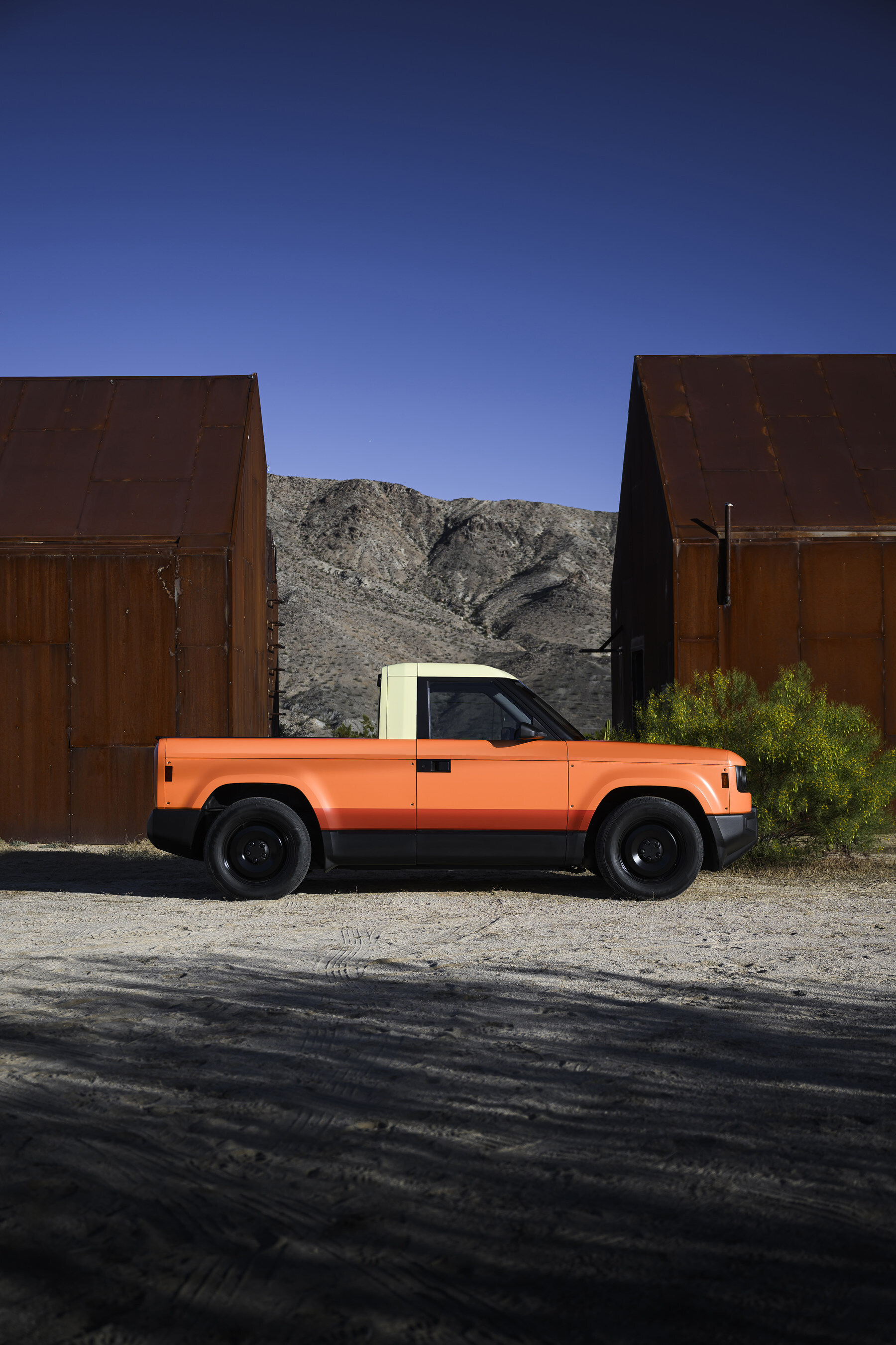 Bezos-Backed EV Startup Raises $650M to Meet Production Demand