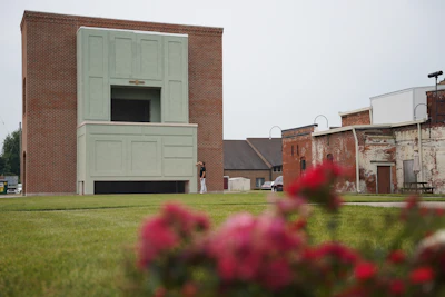 A 30-foot replica of a Hoosier cabinet stands in Nappanee, Ind., Thursday, Aug. 6, 2026.