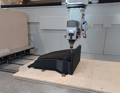 Hybrid systems that combine the power of large format 3D printing with the precision of milling offer increased flexibility for a range of production processes.