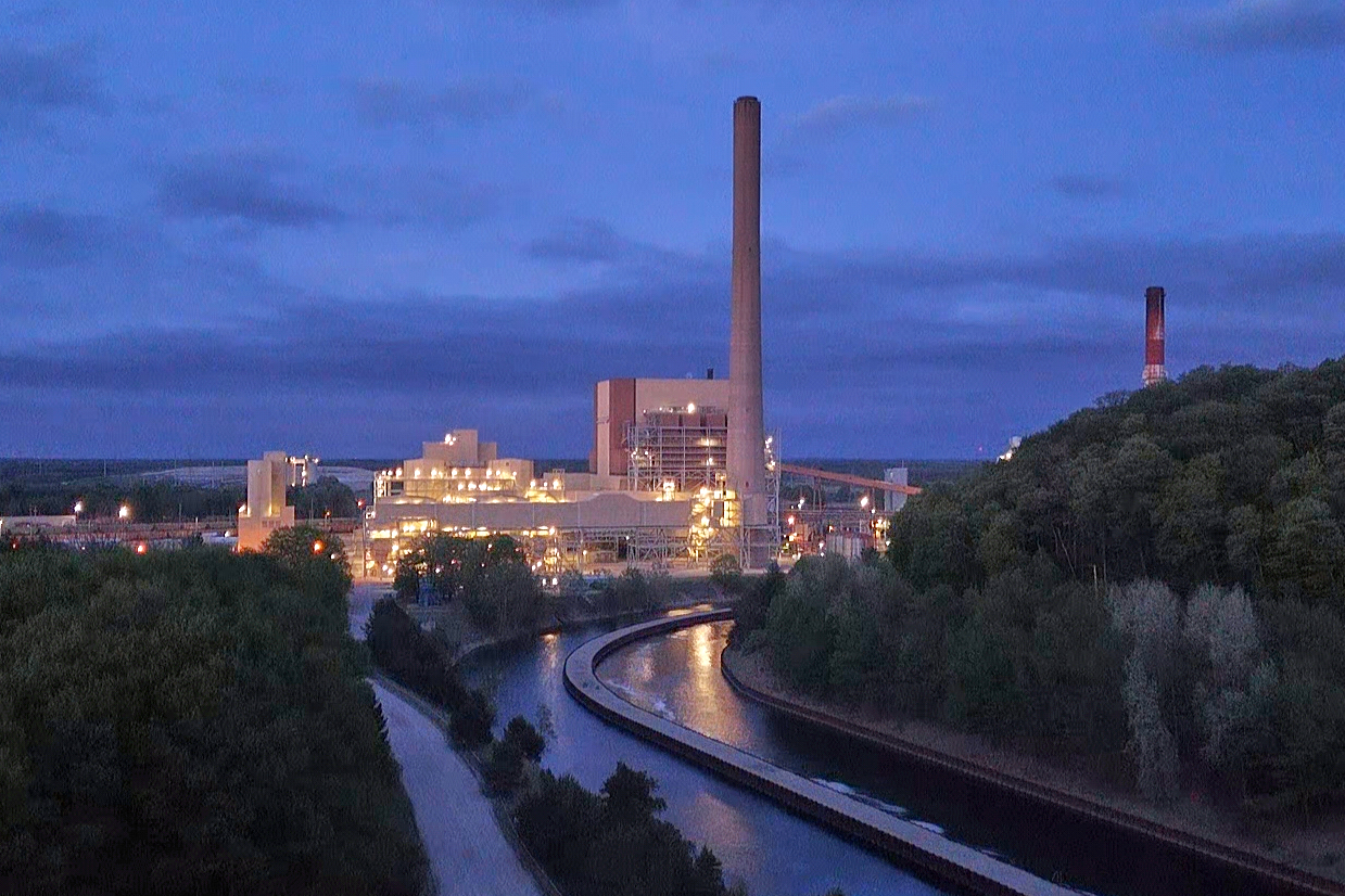 J.H. Campbell, a coal-burning power plant, operates in West Olive, Mich., Tuesday, May 19, 2026.