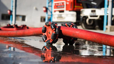 Hose-Pull can move across various types of surfaces, reducing ground friction to ease movements and physical stress.
